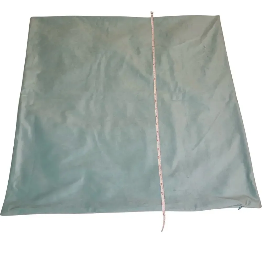NWOT Set of TWO Velvety 26